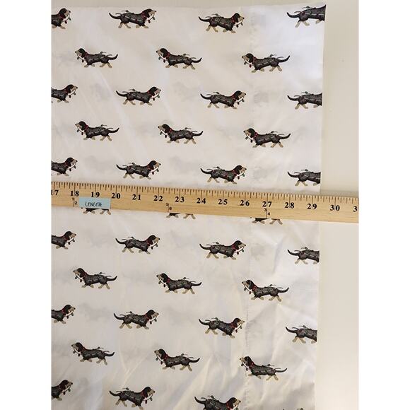 KENSIE HOME White with Puppy Dog Christmas Lights STANDARD Pillow Case- Set of 2 - Picture 7 of 7